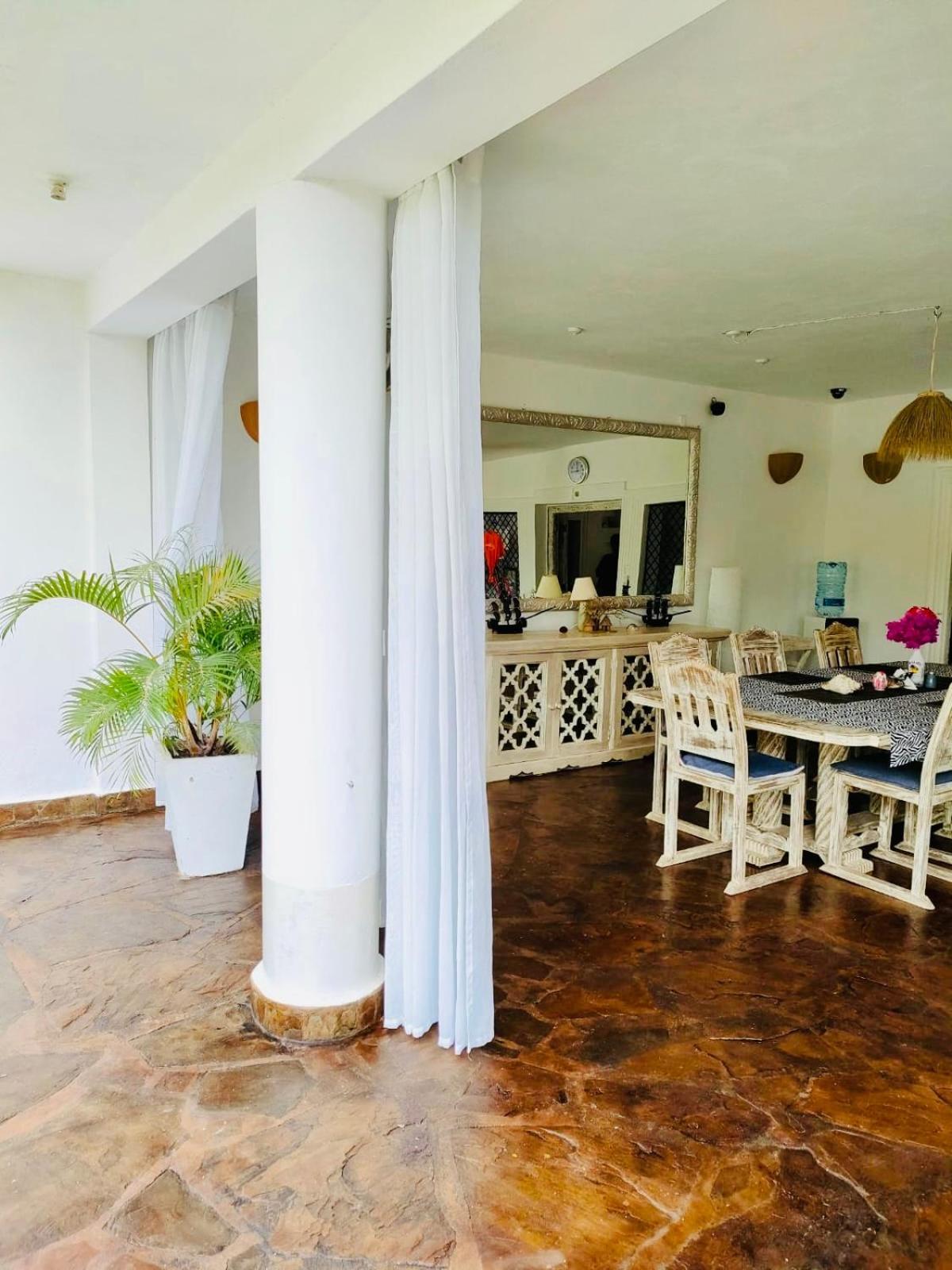 White Nyumba Malindi Apartment Bagian luar foto
